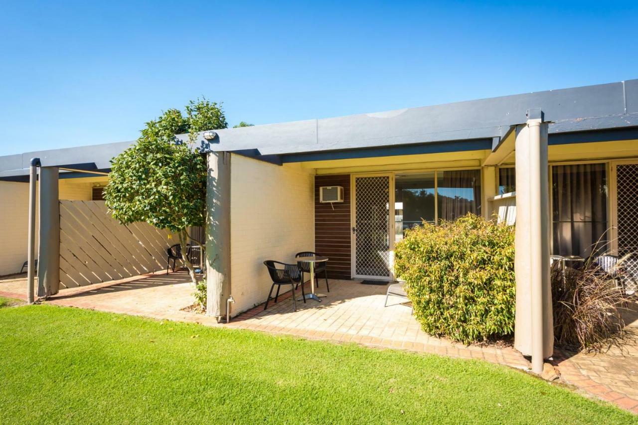 Black Dolphin Motel & Apartments Merimbula Exterior foto
